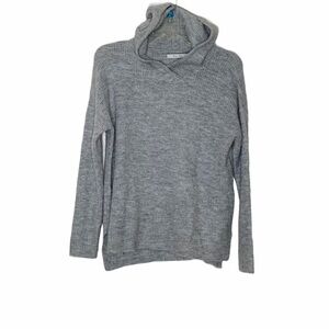 Harper LANE light grey hooded sweater. Size S